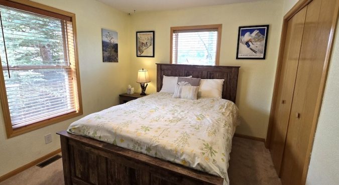aspen-bedroom Aspen bedroom - Evergreen Ranch